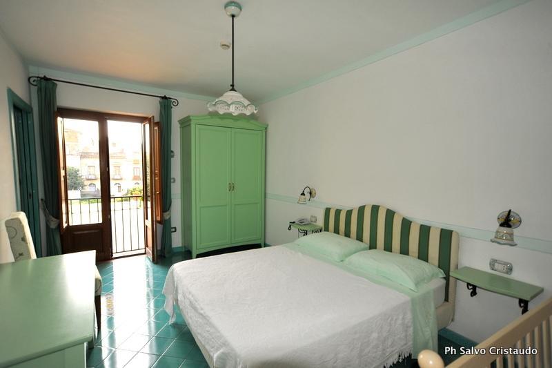 Hotel Del Sole Al Plebiscito Sapri Exterior photo